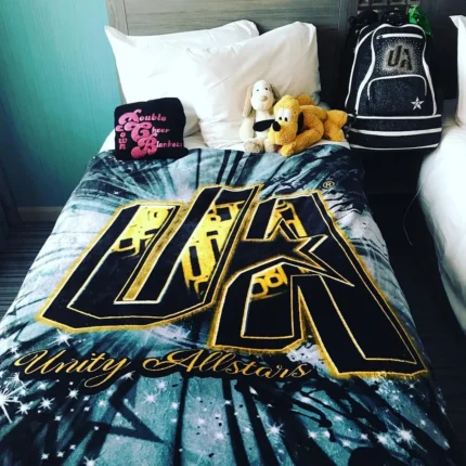 Custom Designed Logo Coral Flannel Fleece Blanket King and Queen Size Winter Comfort with Plain Style for Home